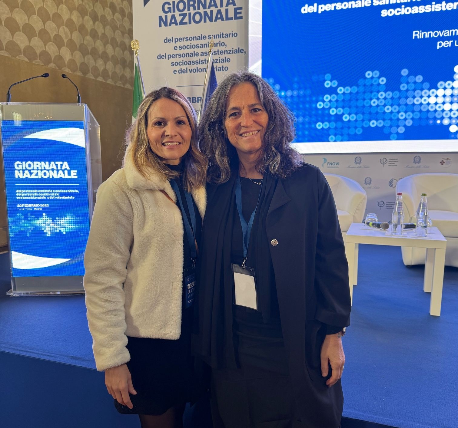 Alessandra Valsuani Presidente dell'Ordine Interprovinciale di Genova e La Spezia insieme alla collega Valentina Angius Presidente dell'Ordine Interprovinciale di Savona e Imperia  